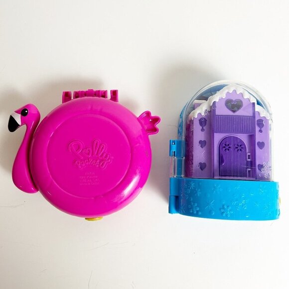 Polly Pockets Lot of 2 Compact Playsets Snowball Surprise Flamingo Floatie 2017 - Picture 1 of 8